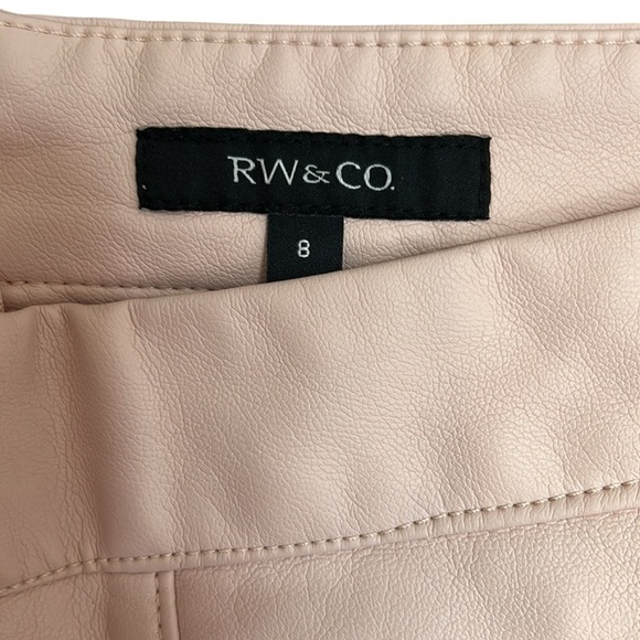 RW & CO skirt sz 8 vegan leather,pencil skirt, midi length , exc cond - Picture 3 of 10